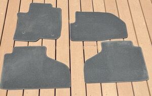 2020 GMC Yukon Denali OEM Replacement Floor Mat Set GM 84449807 Front & 2nd Row